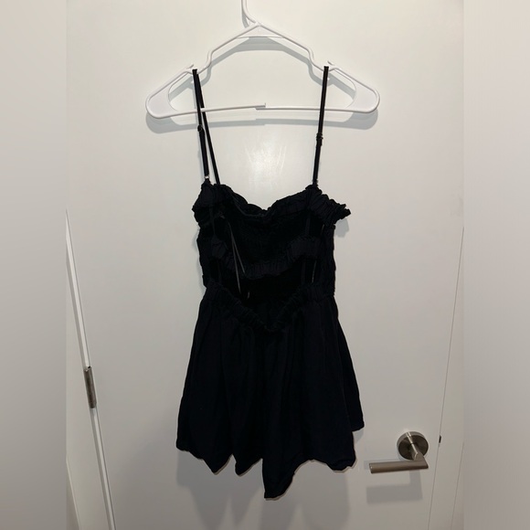 Navy Blue Romper with open back - Picture 3 of 5